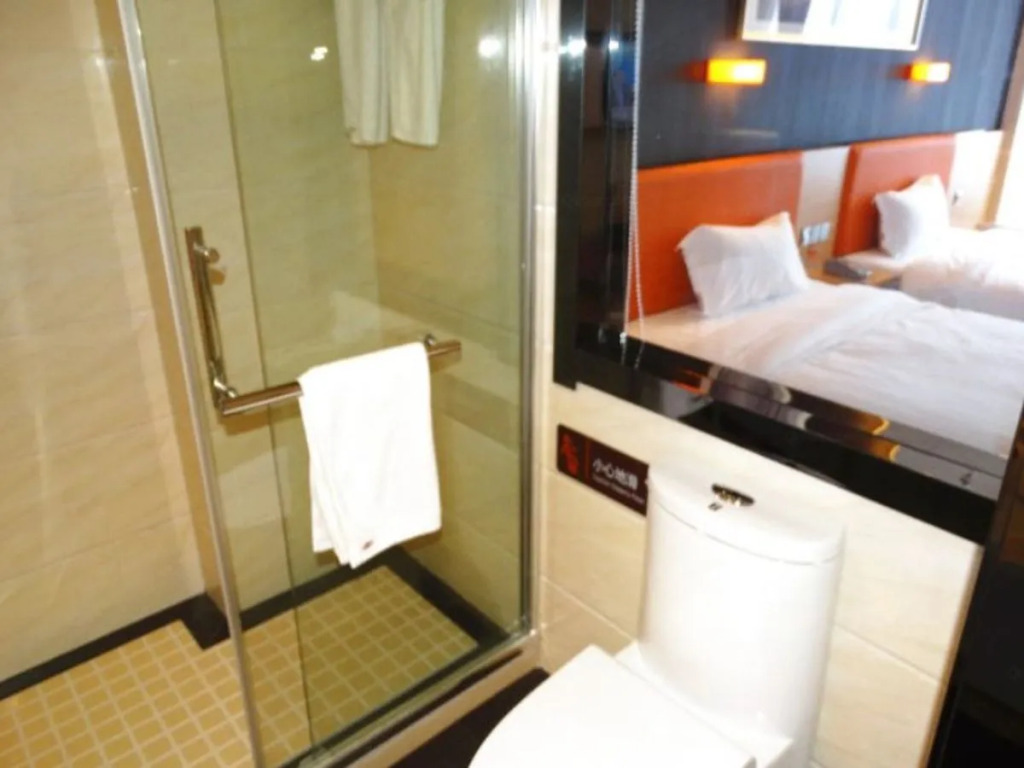 7 Days Premium Yangzhou Baoying Time Plaza Maternity and Child Healthcare Hospital