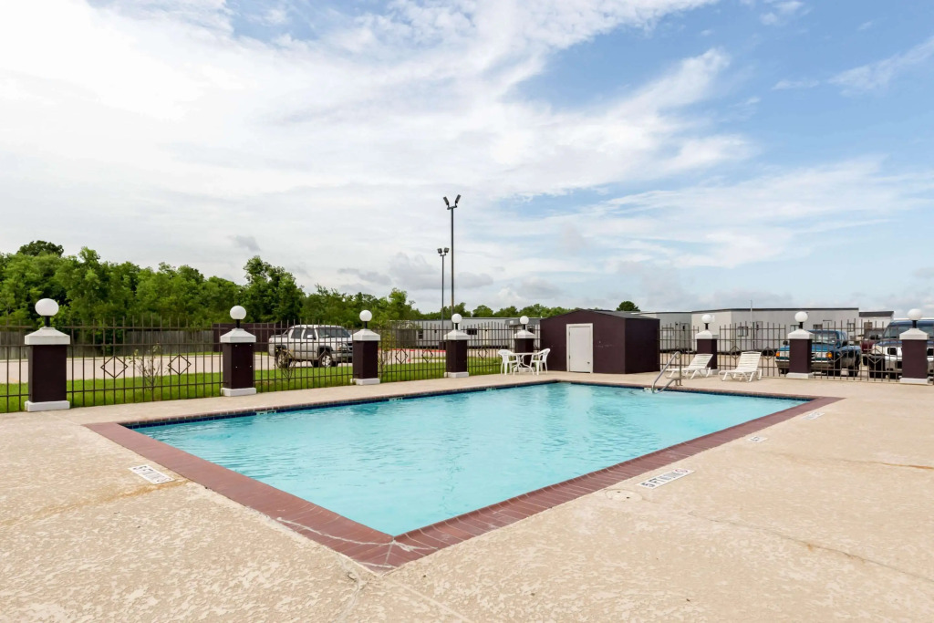 Suburban Studios Beaumont