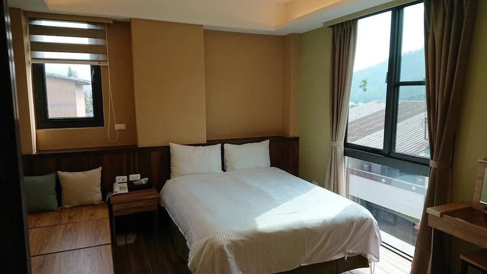 Zhaohong homestay