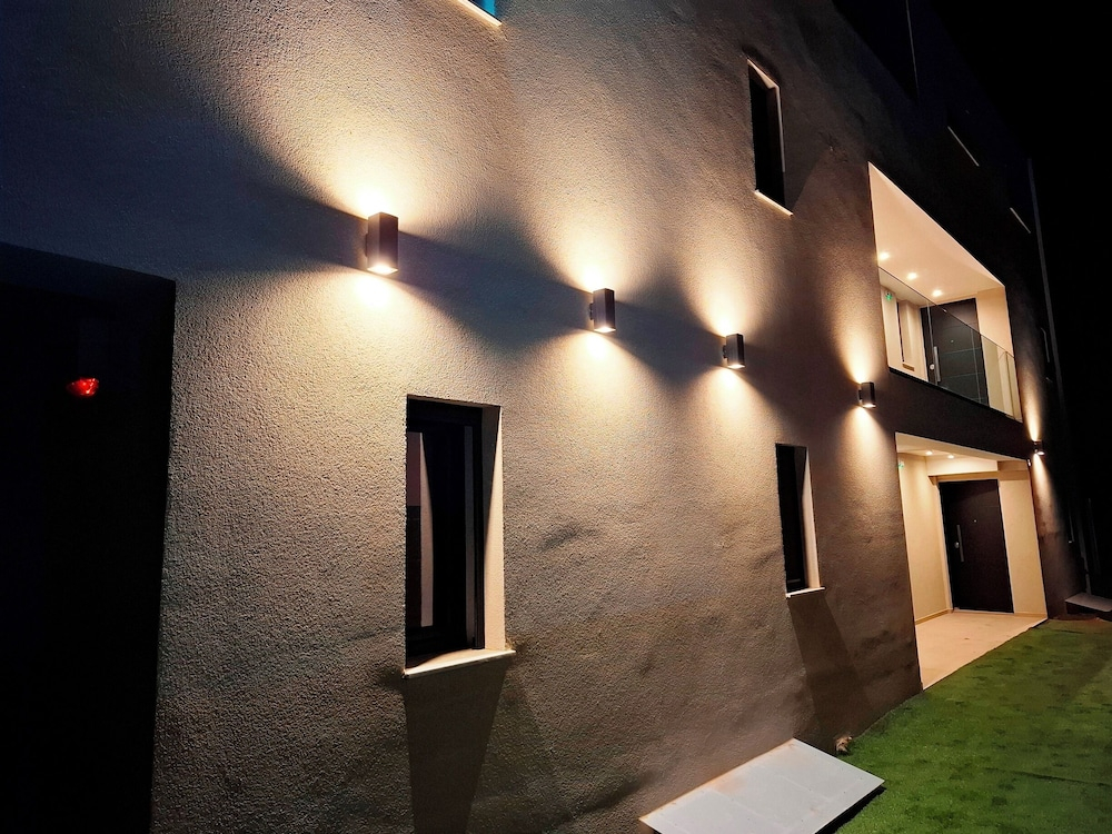 Aelia Luxury Apartments & Pool