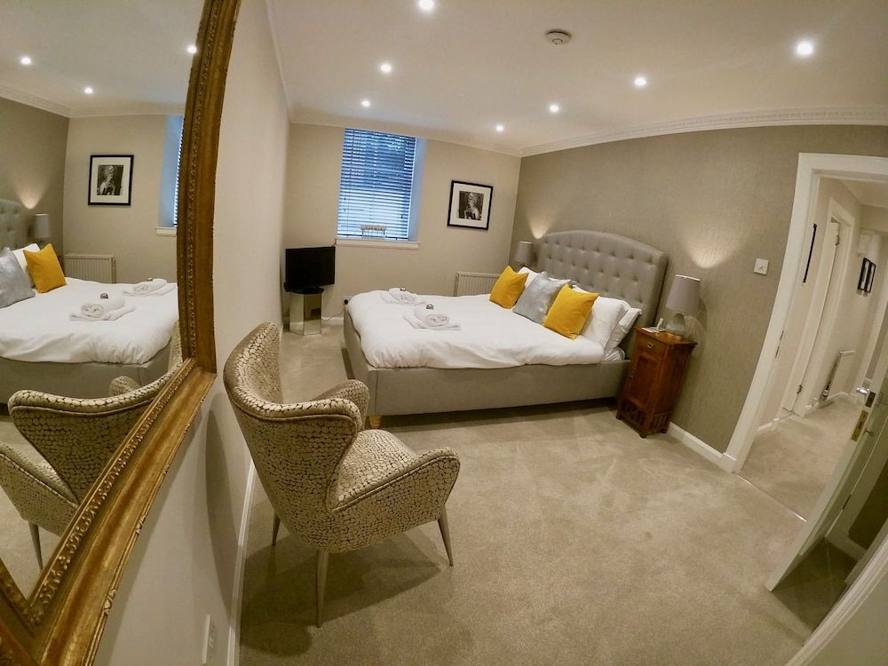 Escape to Edinburgh @ Abercromby Place