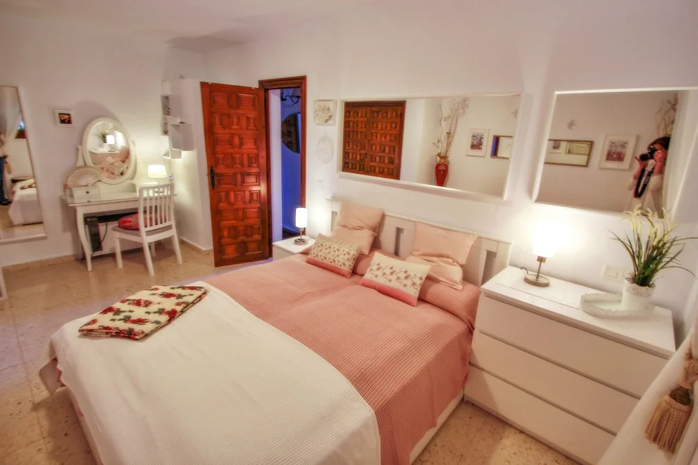 Monica II - holiday home with private swimming pool in Benissa