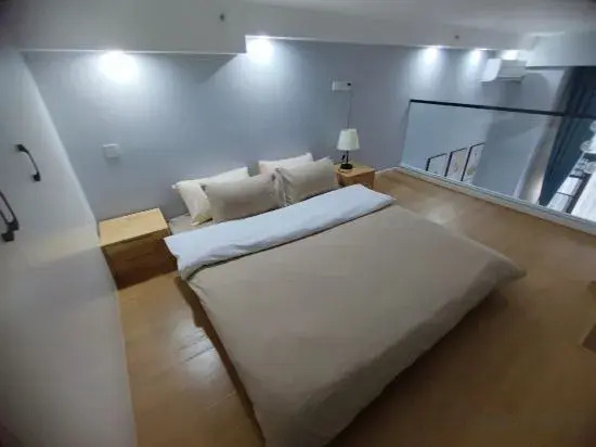 Jiayue Loft Boutique Apartment (West China Hospital Jinjiang Branch)