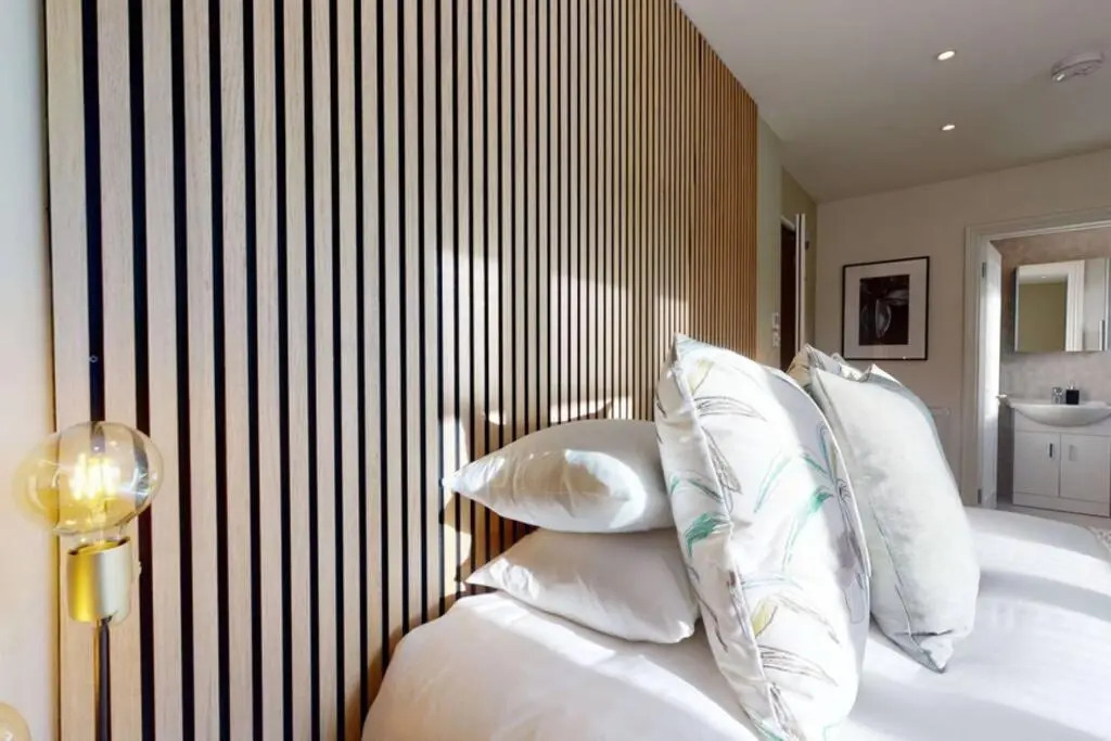 The Oxford Lodge six bedroom Oxford home