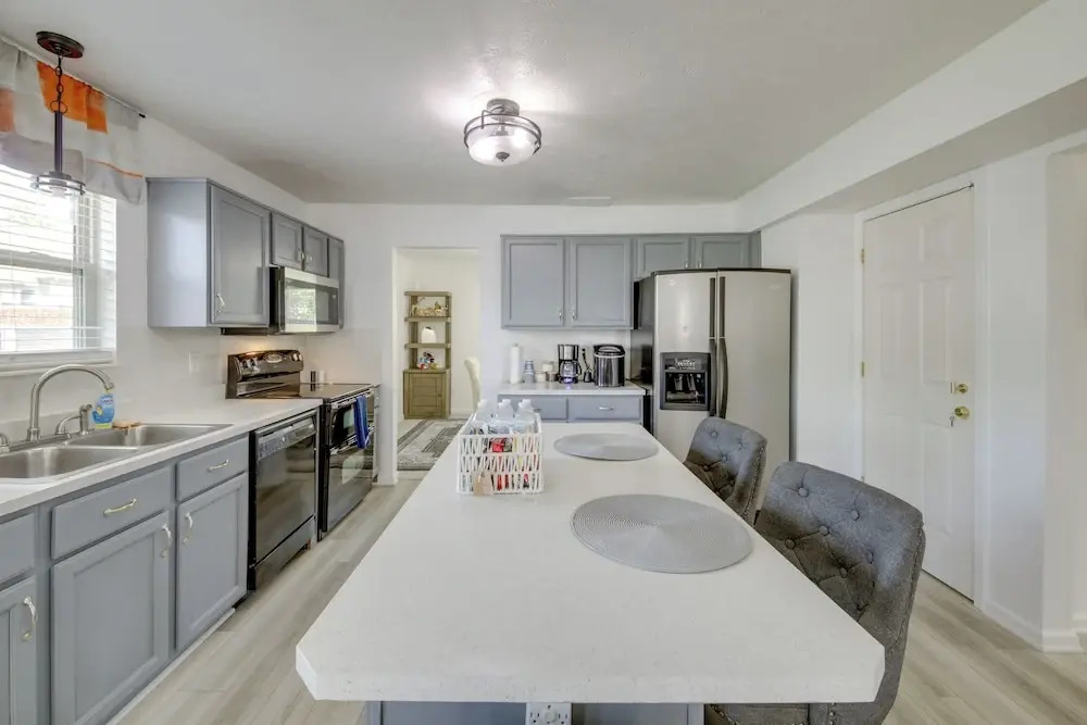 Family-friendly Indianapolis Home w/ Fenced Yard