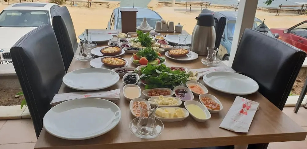 Beskardesler Guzelyali Pansiyon