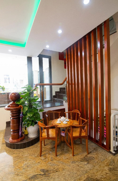 Green Hotel