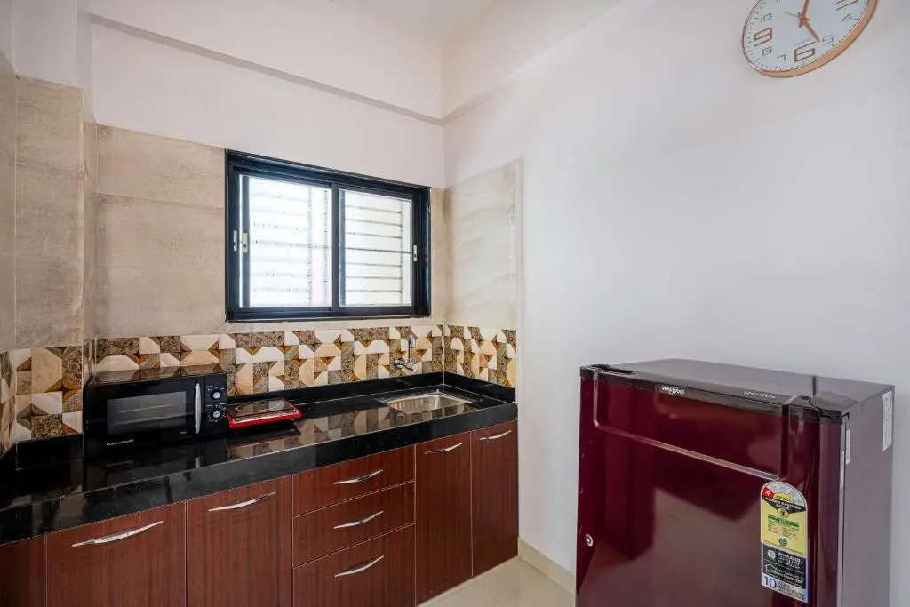 StayBird - Divine Suites, Business Hotel, Kharadi
