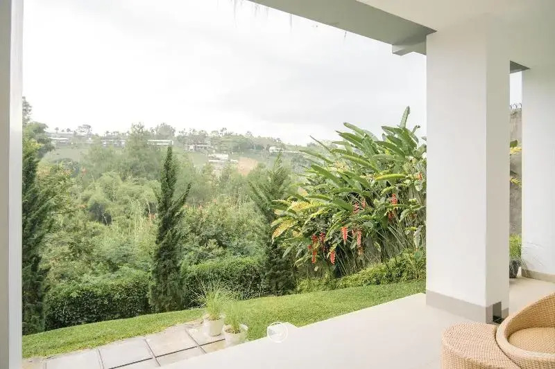 Indah 2 Mountain Pool Villa 8 bedroom