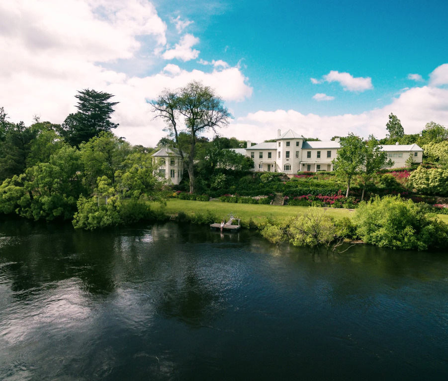 The Woodbridge Waterfront Rooms