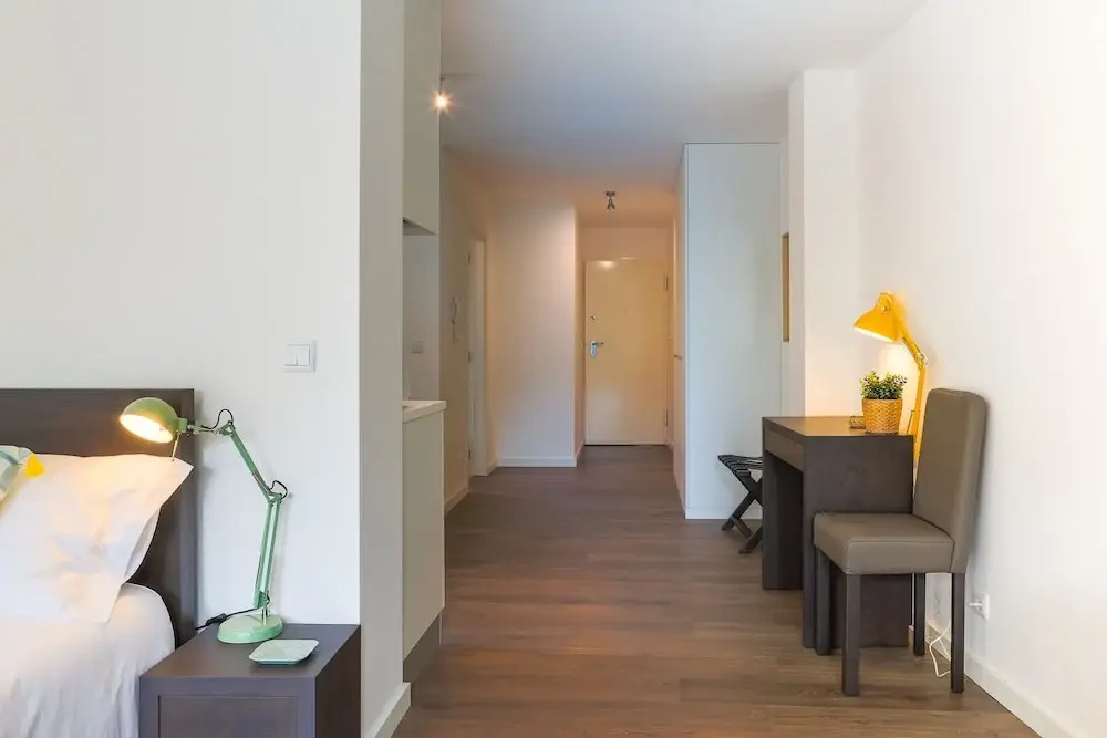 Trind5 · Samasal Trindade Apartments #5 Next to Aliados!