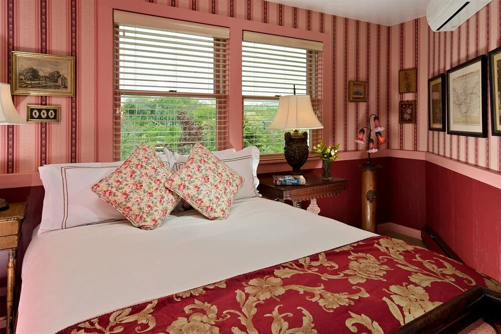 Lands End Inn