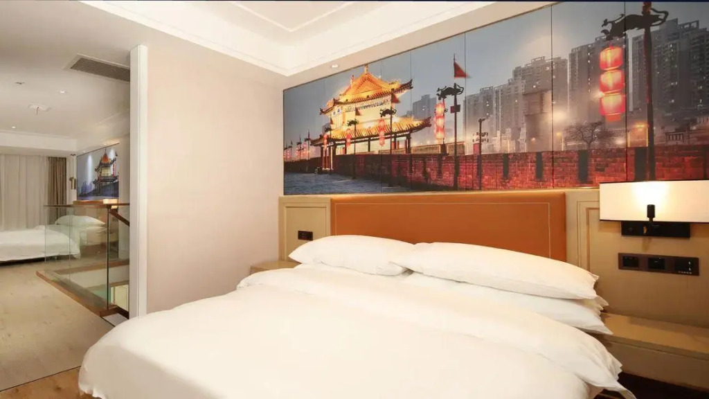 Vienna Hotel (Xi'an Qujiang Datang never night city)