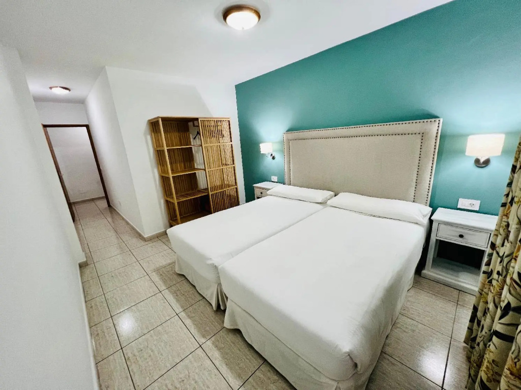 Apartamentos Frontera