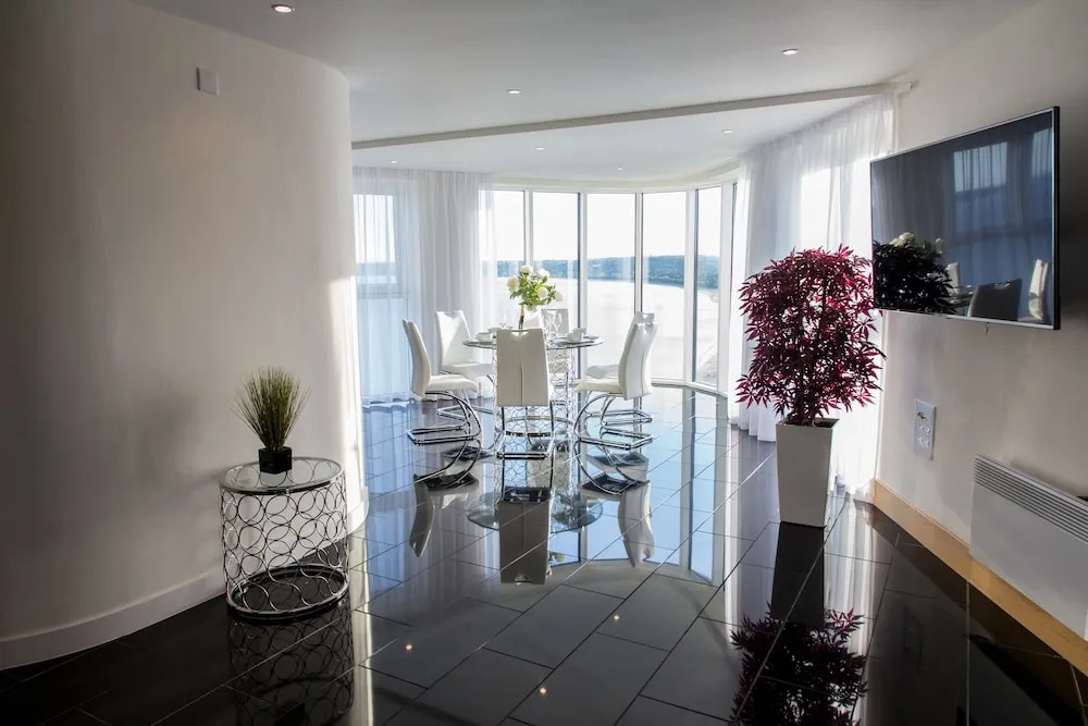 Impressive Beach View Penthouse