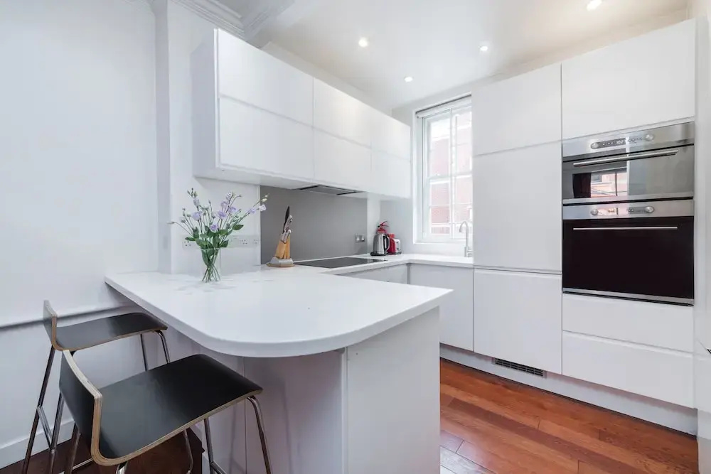 Glamorous Duplex two bed Apartment Minutes Away From Covent Garden Piazza