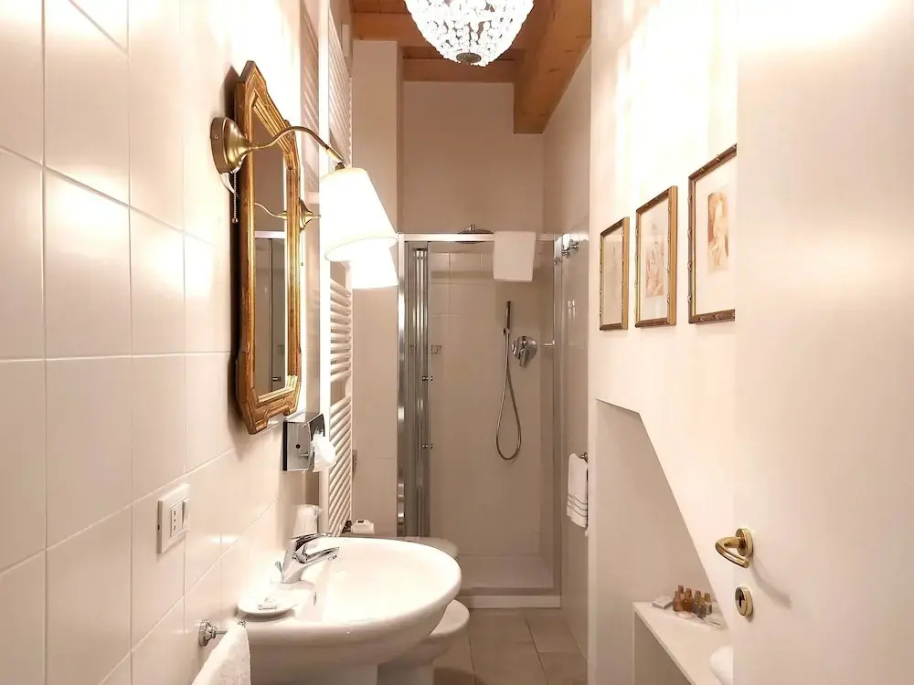 Al Cappello Rosso Suite Apartments