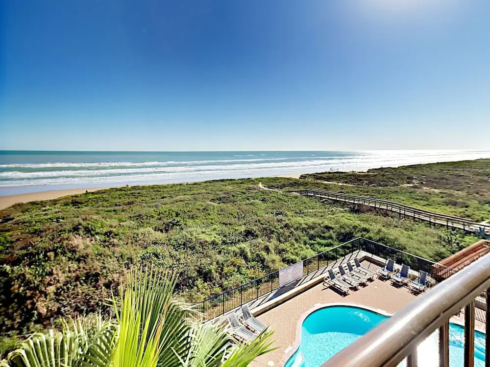 4400 Gulf Blvd Condo Unit 408