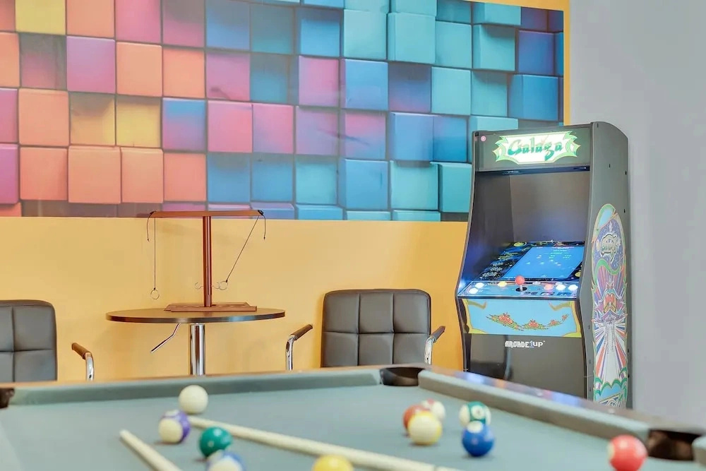 Hot Tub Game Room Firepit Arrowhead Family