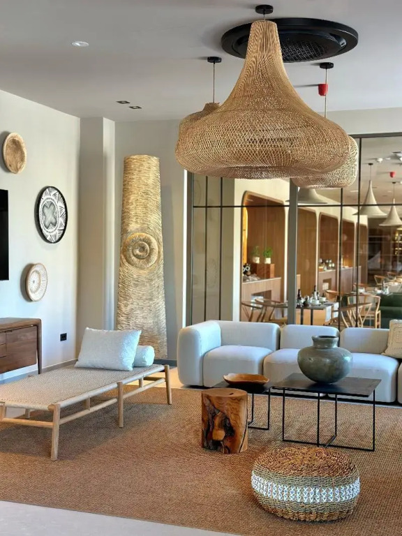 Molum Hotel & Residences