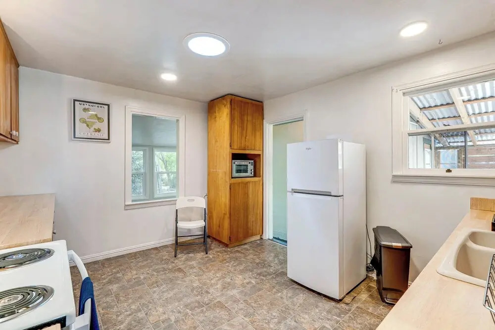 Wine Country Cottage in Historic Fiddletown!