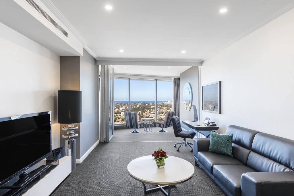 Meriton Suites World Tower, Sydney