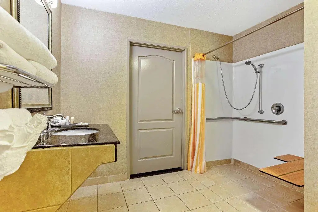La Quinta by Wyndham Cleburne