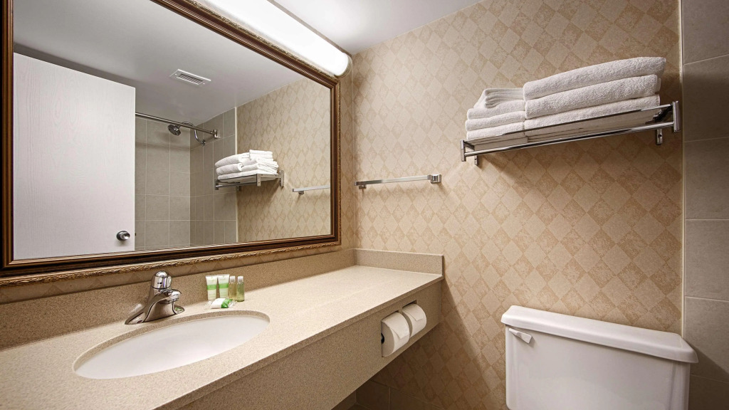 Best Western North Bay Hotel & Conference Centre