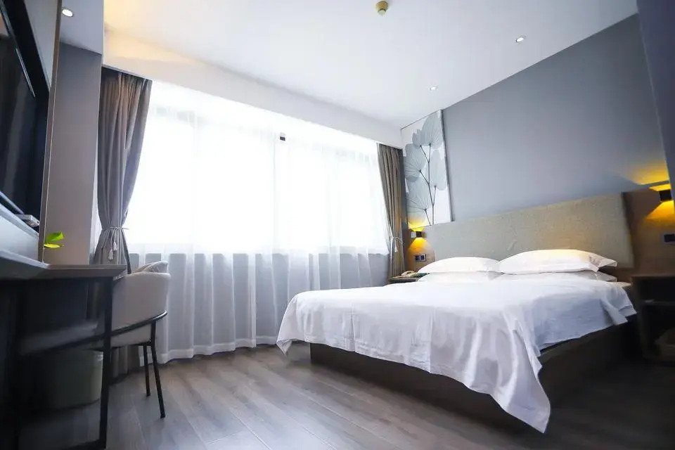 GreenTree Inn Yangzhou Jiangdu Development Zone Daqiao Town Express Hotel