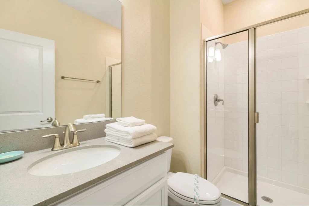 4 Bedrooms 3 Bathrooms Storey Lake 4853 Rc