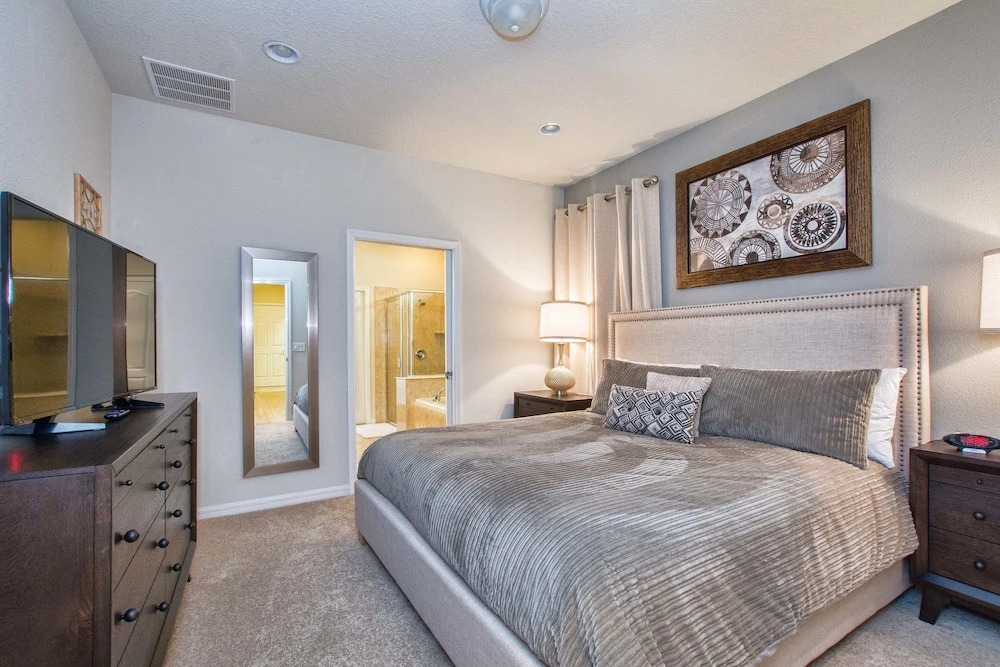 Windsor at Westside 6 Bedroom House w Pool - 3709WW