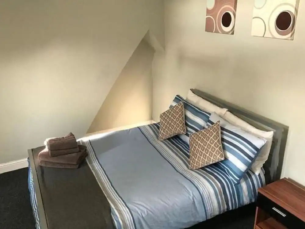 Contemporary Apartment in Manchester near Tram Station