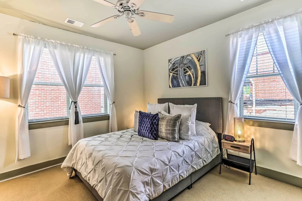 Dwtn Condo 4 Blocks to The Wilmington Riverwalk!