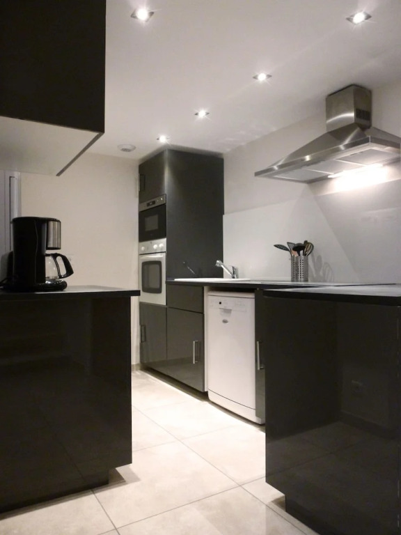 Ferm6 - 6-6p-5chbres-3sdb-120m?-10 / 12pers-valloire