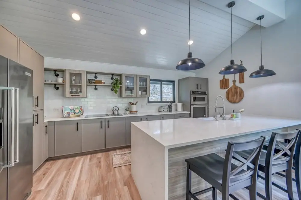 Luxury Riverfront Villa with Firepit & Gameroom