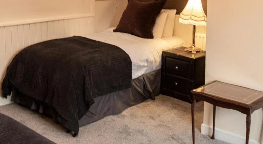 Aaron Court B&B