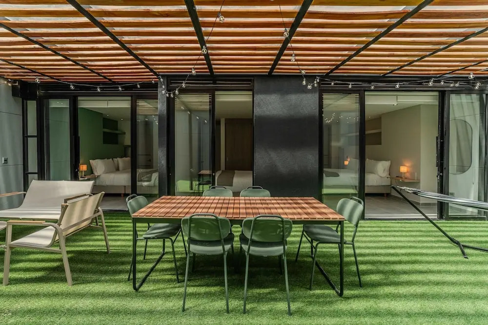 w Spacious 3BR w Outdoor Dining Terrace in Laureles