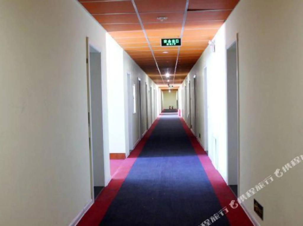 Homeinn Ease Hotel (Weihai Stadium Harbin Institute of Technology)
