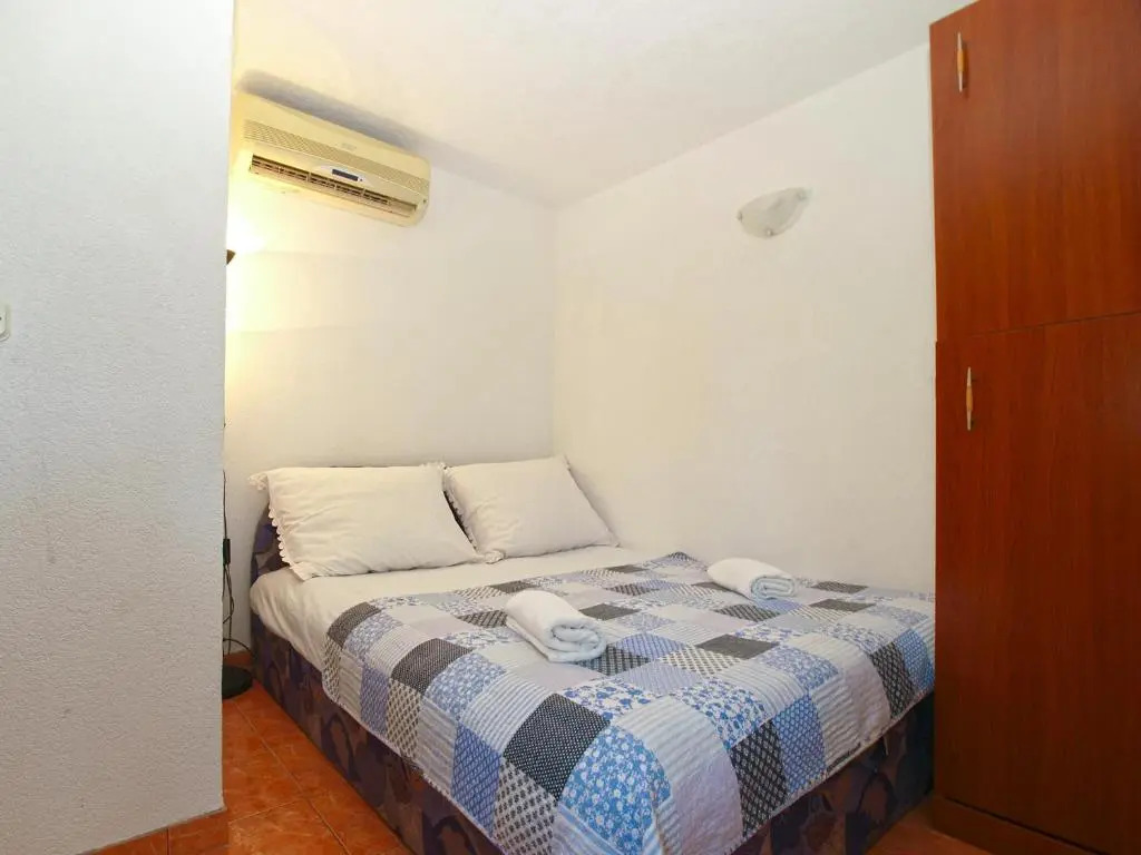 Apartment Lavender 700