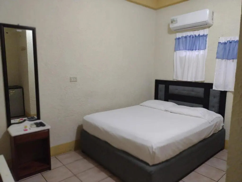 Rosa's Hotel