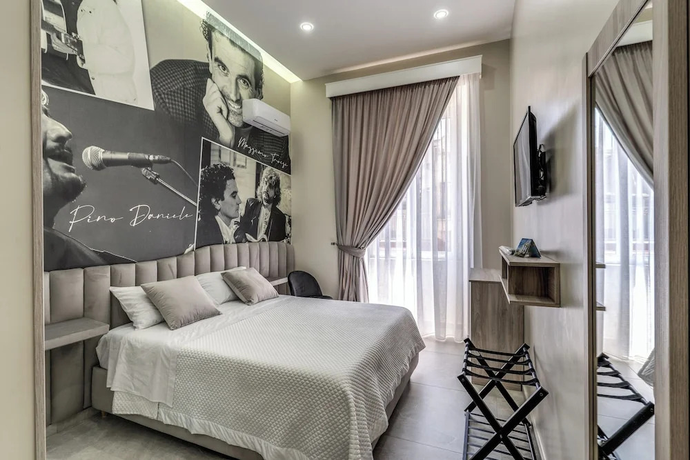 AV Rooms Napoli