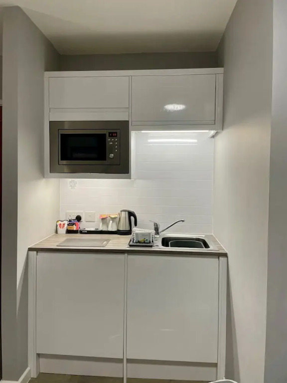 Chequers Lodge- Dalton-in- Furness- Self check in- for professionals and tourists
