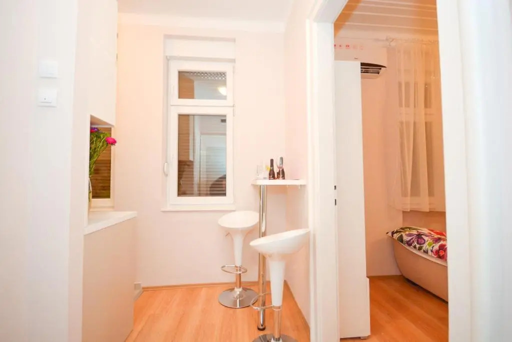 Apartment Mina