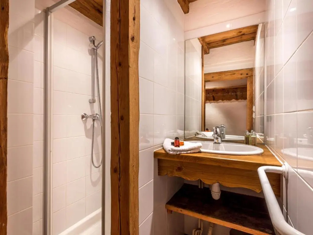 Appartement La Clusaz, 6 pièces, 10 personnes - FR-1-437-51
