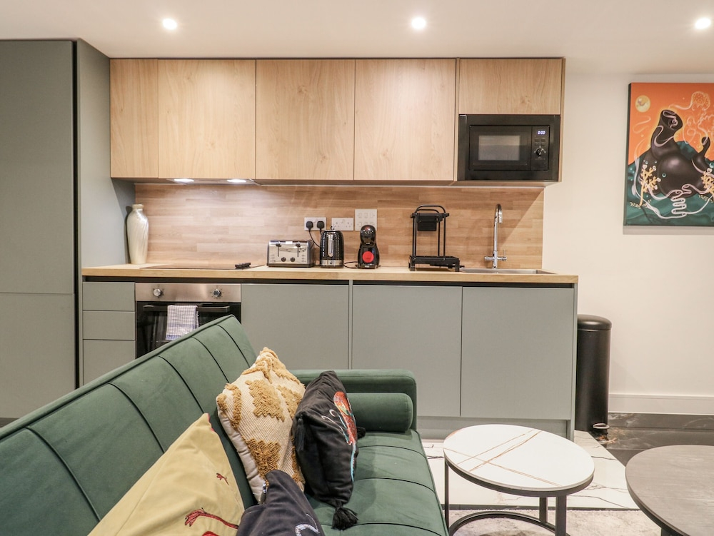 2A Ruby Street