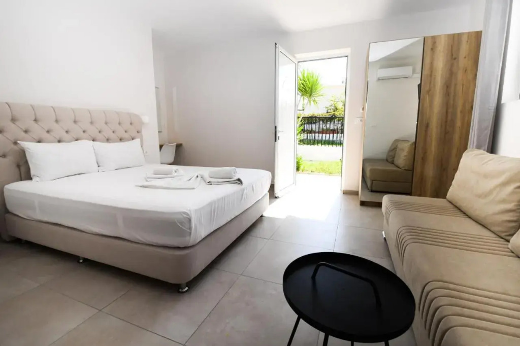 Daisy Zakynthos Apartments