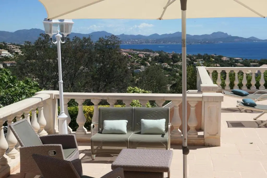 chambre dhôte, vue mer exceptionnelle, à 5 minutes de la mer