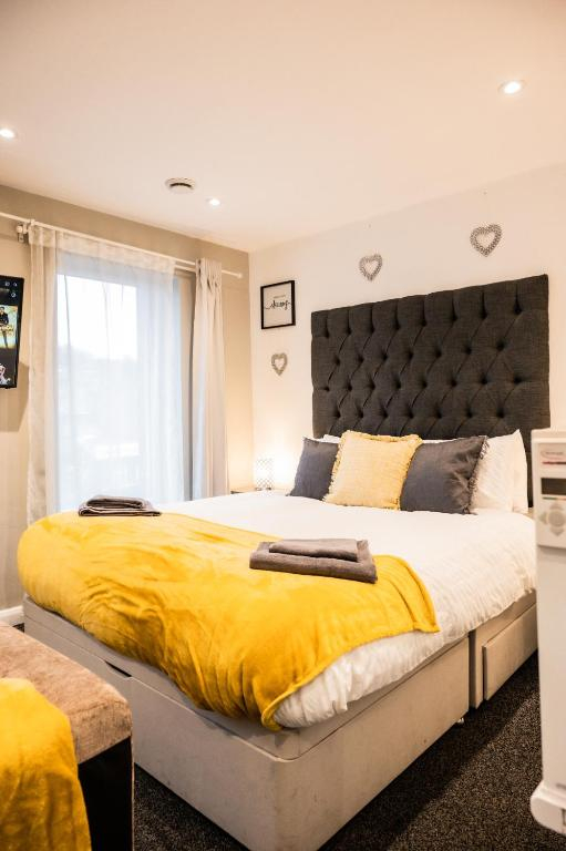 Dealhouse Apartments 11