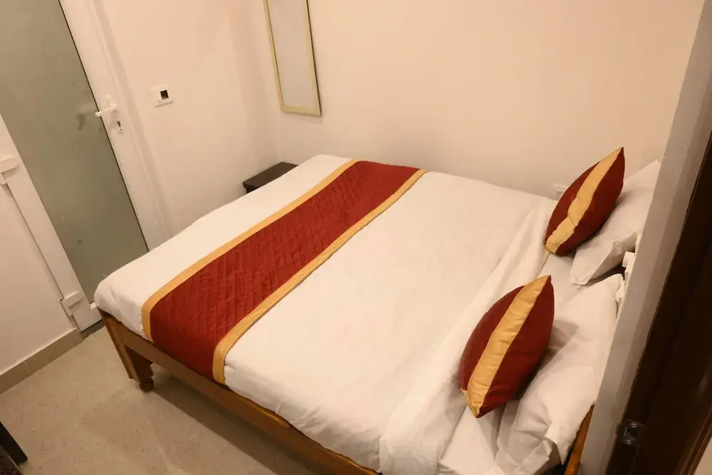 Uday Paramount Inn