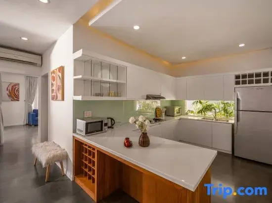 Serene 4BR Villa w/ Private Pool & Near the Beach